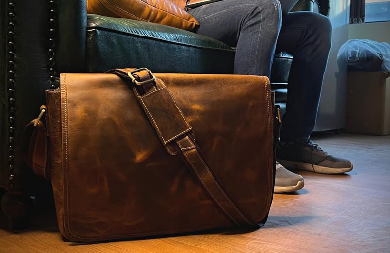 6 difference between satchel and messenger bag