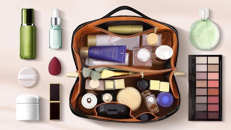 1 the key elements of a makeup bag