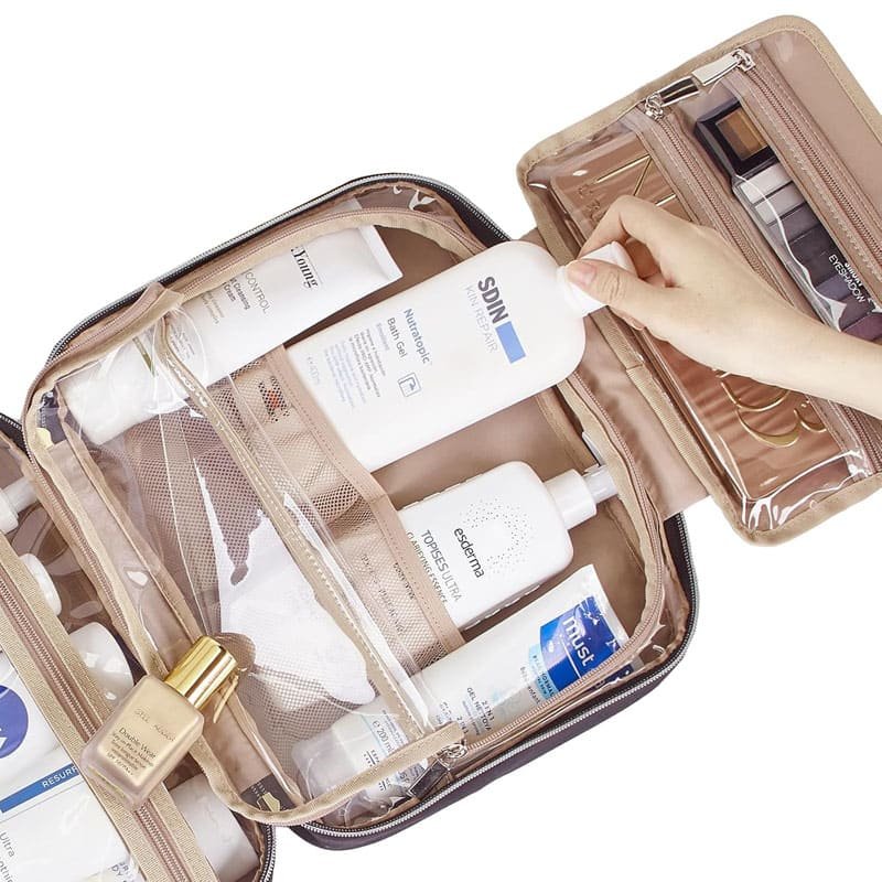 2 how to organize your makeup and toiletries in a travel bag