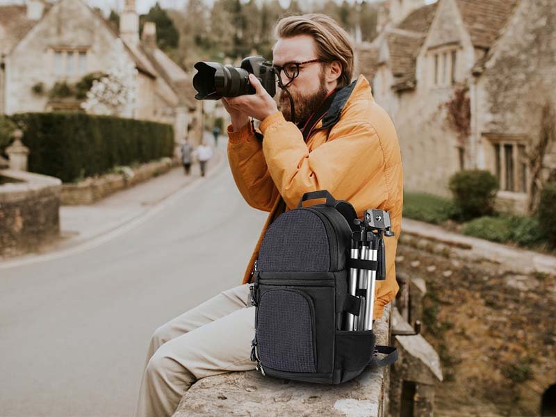 the best camera bag for travel