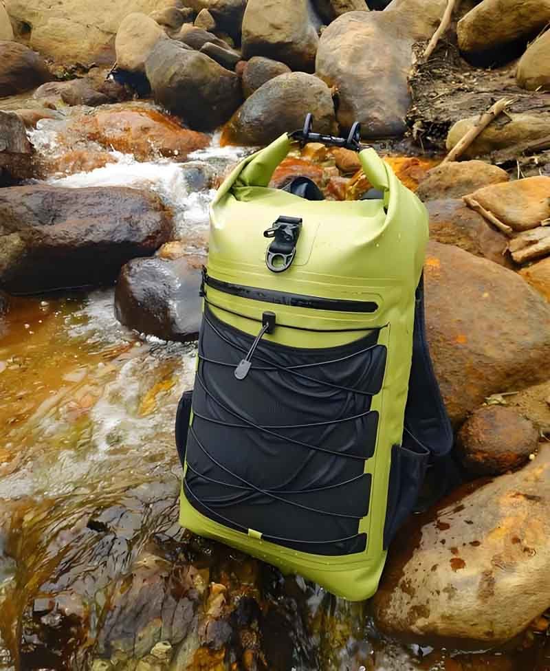 5 which dry bags are ideal for hiking camping