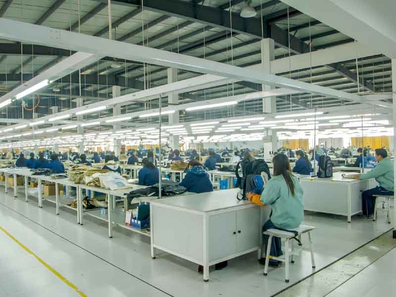the complete guide to bags manufacturing