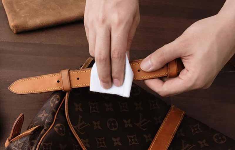 4.how to maintain and store your tote bag for longevity