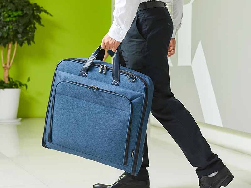 1.what is a garment bag and how does it work