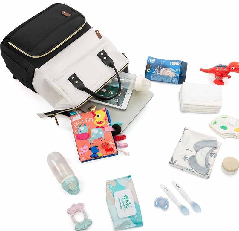 1.what should you pack in a diaper bag