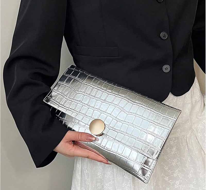 3.what are the main types and designs of clutch bags