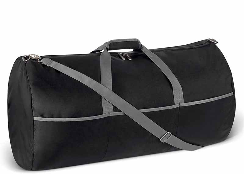 1.what are the key differences between nylon and polyester bags