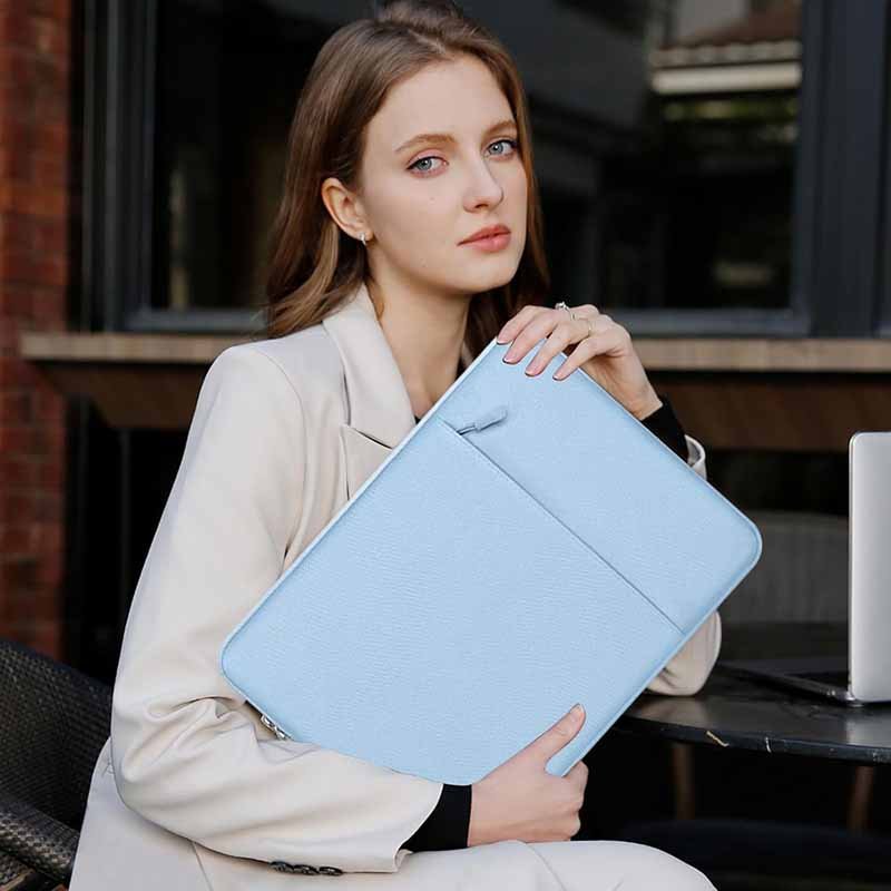 1 what is a laptop case and why sew one