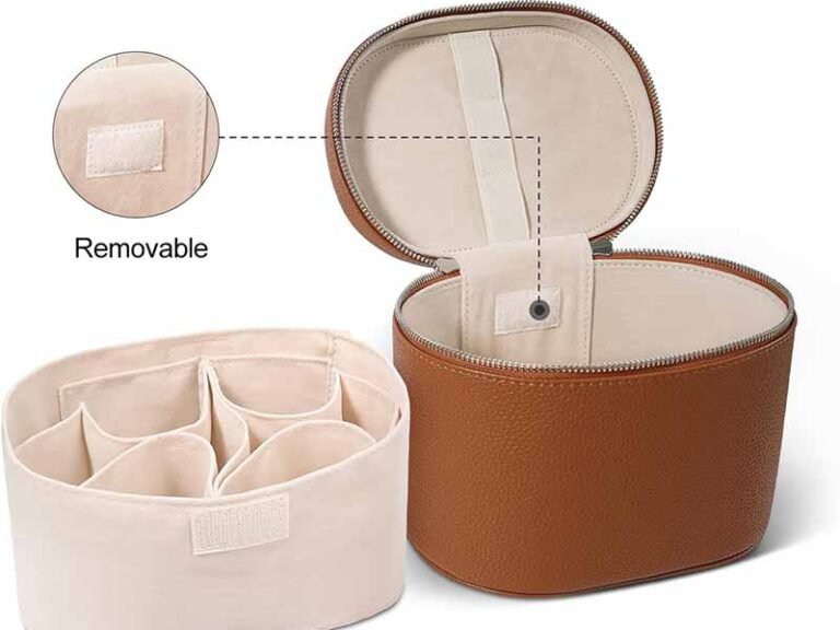 how to create detachable pouches inside makeup bags