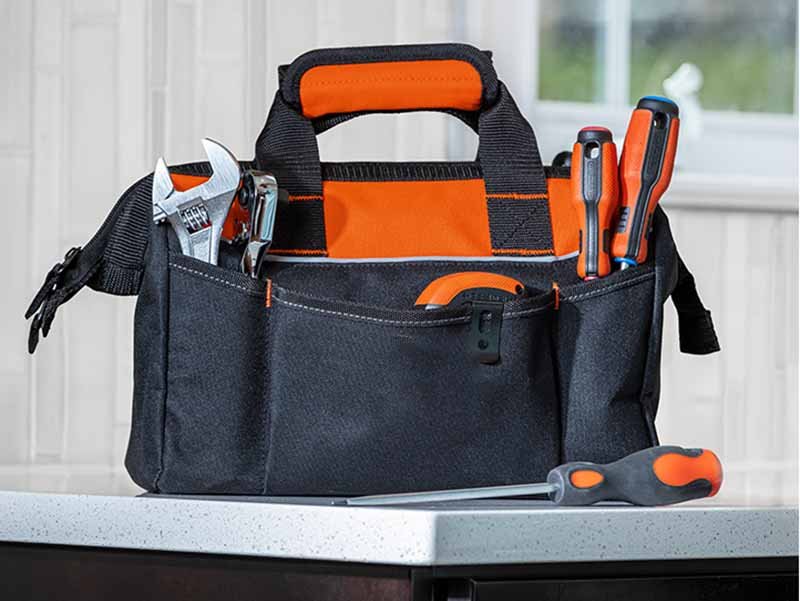 how to design self standing tool bags that stay upright when opened