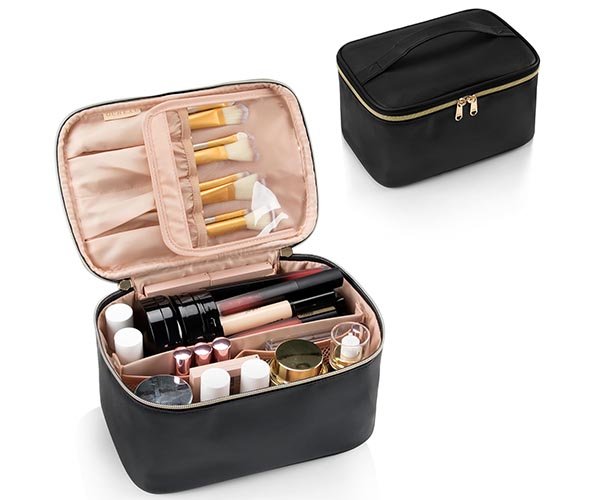 3. cosmetic and toiletry bags