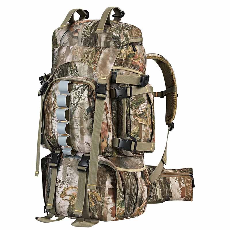 4 do custom hunting gear bags need logos