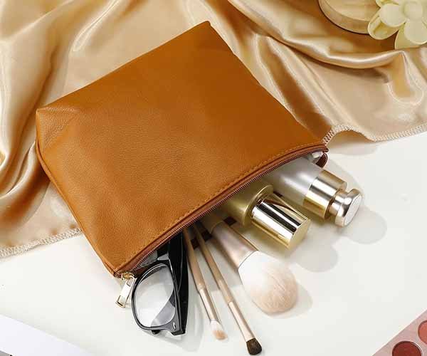 2. beauty pouch line