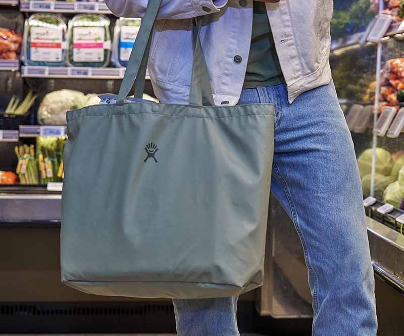 2. recycled polyester shopping tote