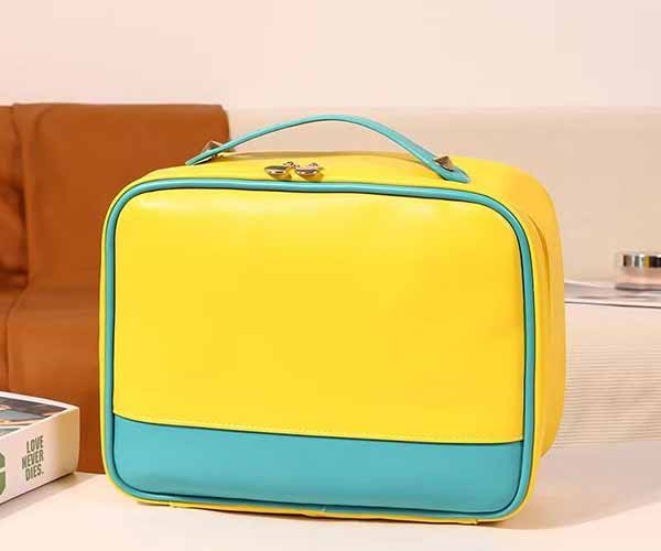 2. beauty retail pouches