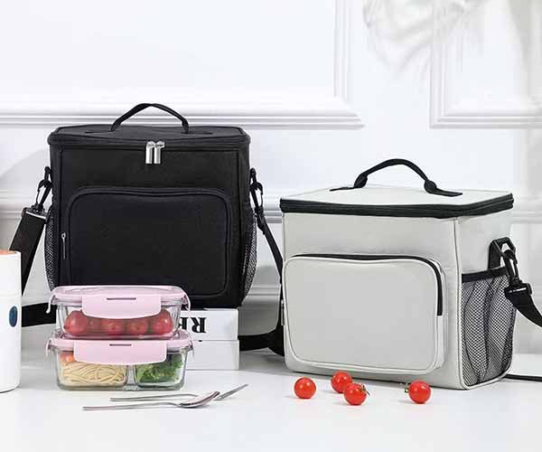 3. insulated lunch bag