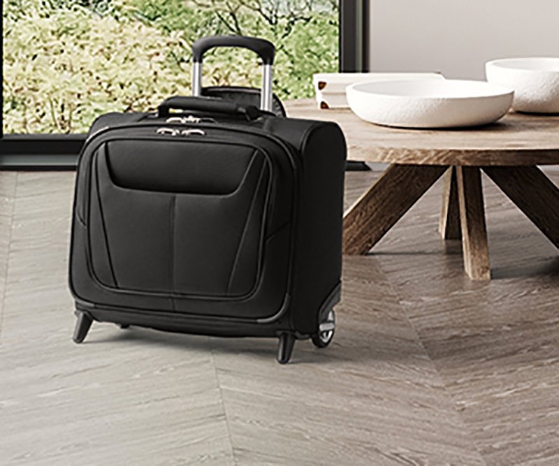 airline carry on bag with wheel